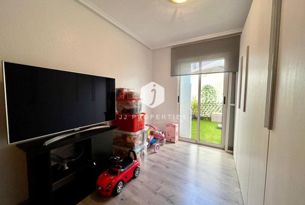 D'occasion - Appartement -
Torrevieja - Costa Blanca