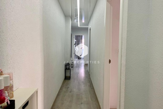 D'occasion - Appartement -
Torrevieja - Costa Blanca