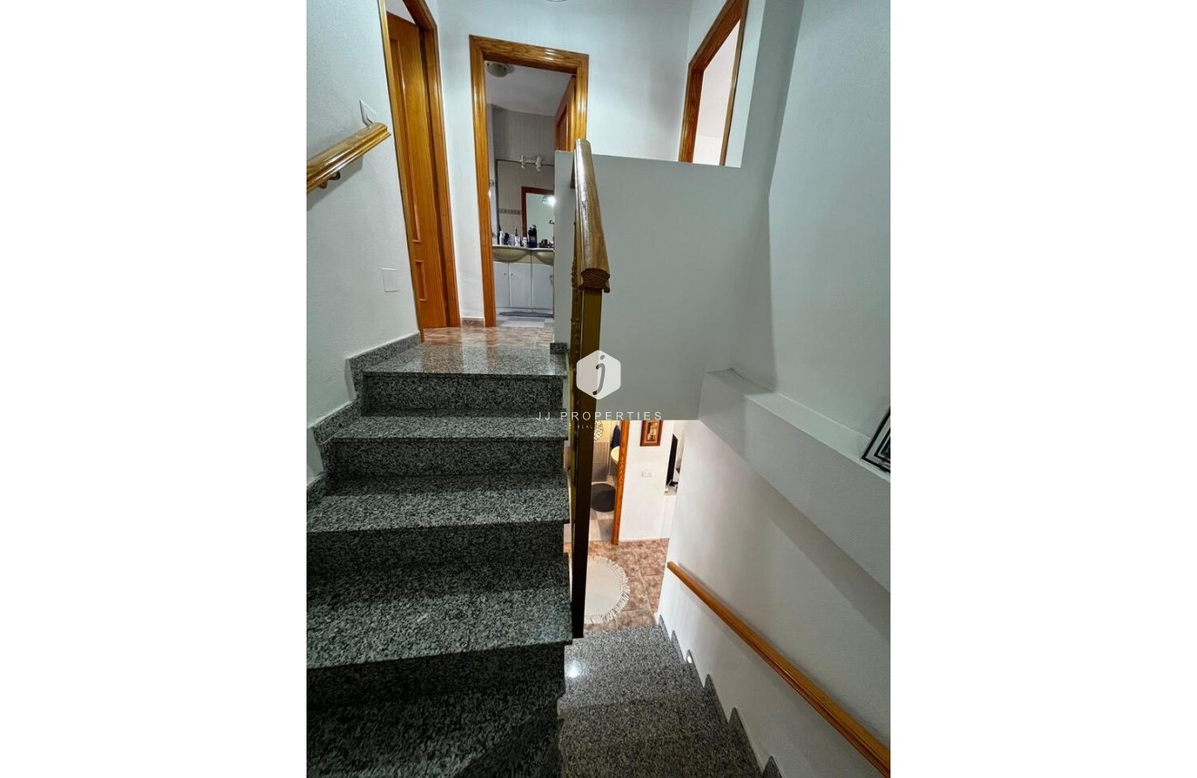 Segunda mano - Ático -
Torrevieja - La Florida