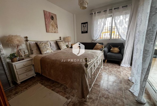 Segunda mano - Ático -
Torrevieja - La Florida