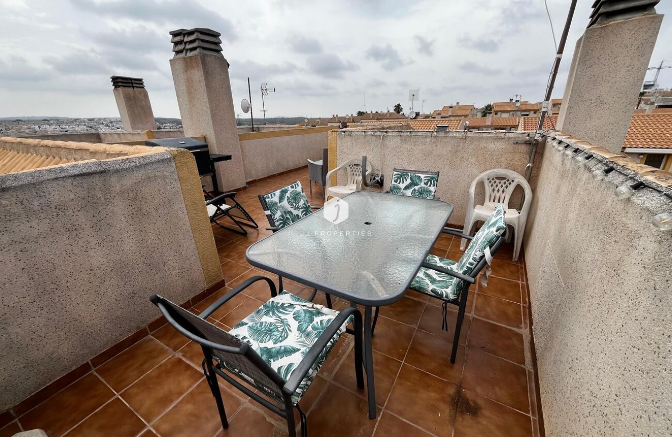 Segunda mano - Ático -
Torrevieja - La Florida