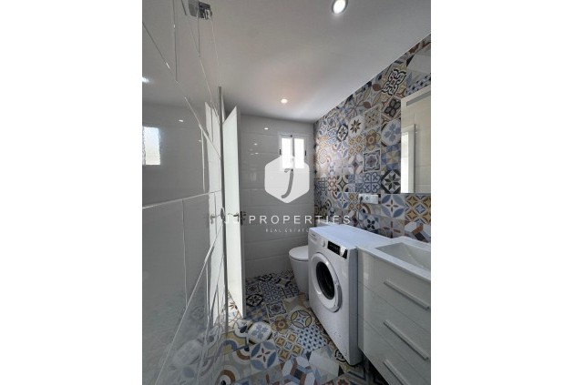 Tweedehands - Chalet -
Torrevieja - Centro