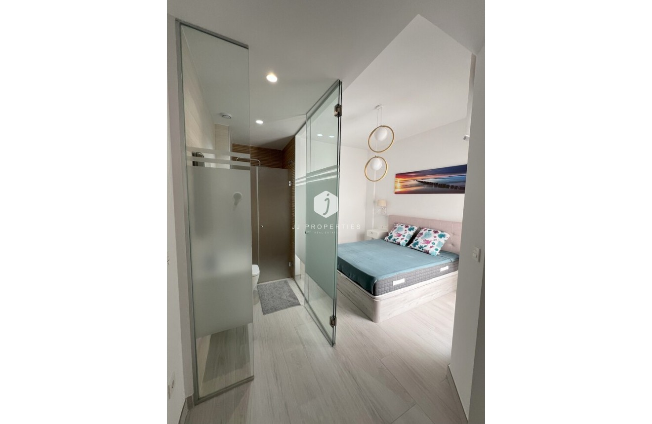 Segunda mano - Apartamento / piso -
Torrevieja - Playa del Cura