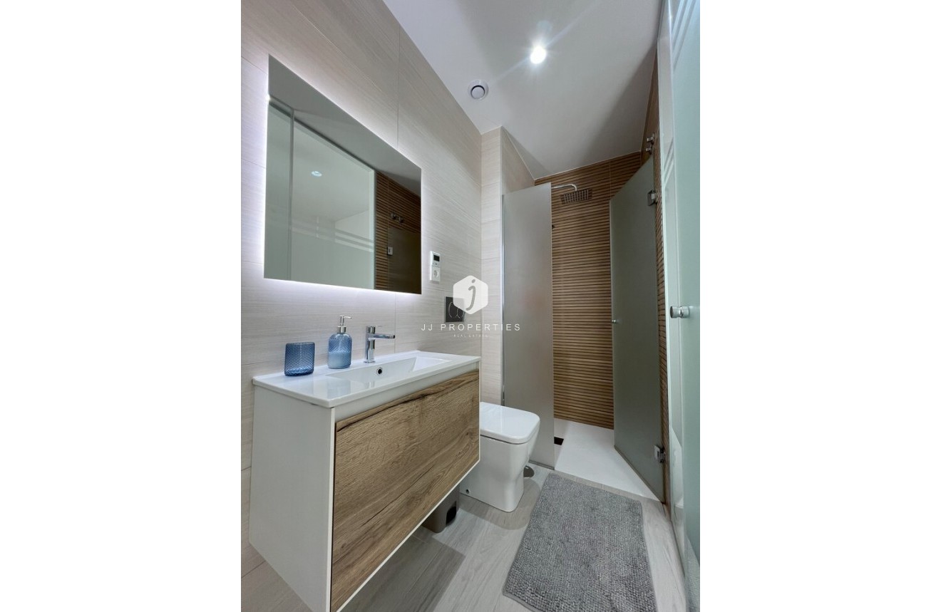 Segunda mano - Apartamento / piso -
Torrevieja - Playa del Cura