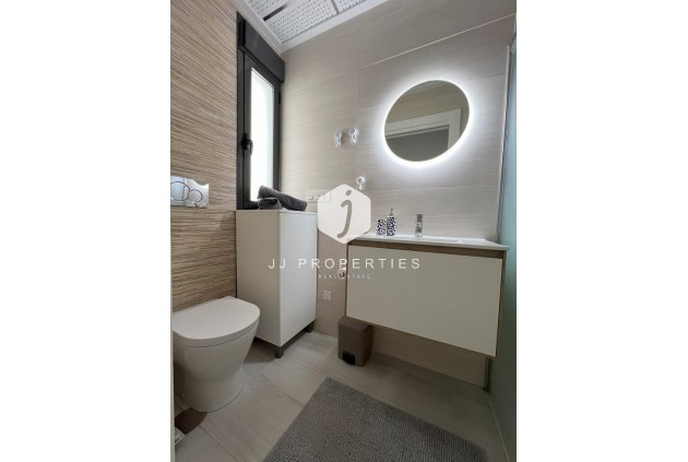 Segunda mano - Apartamento / piso -
Torrevieja - Playa del Cura