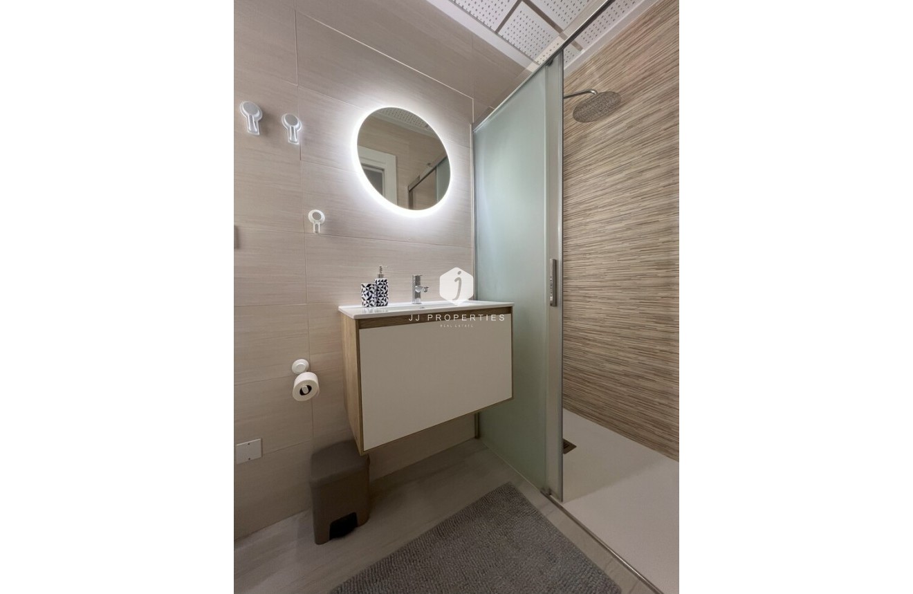 Segunda mano - Apartamento / piso -
Torrevieja - Playa del Cura