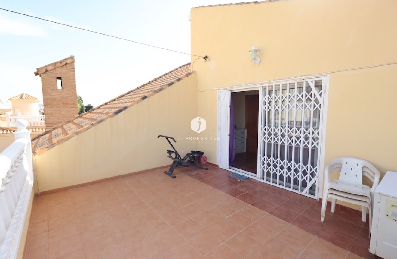 Segunda mano - Villa -
Playa Flamenca - Costa Blanca