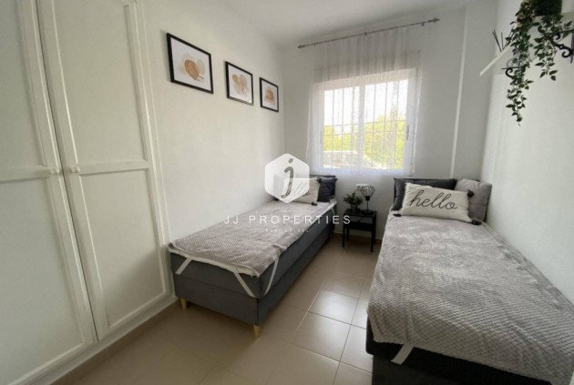Segunda mano - Apartamento / piso -
Playa De Los Naufragos - Costa Blanca