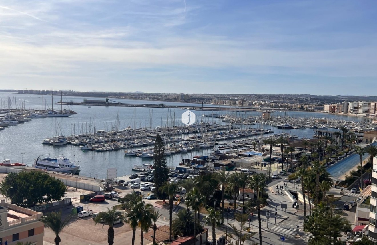 Segunda mano - Apartamento / piso -
Torrevieja - Costa Blanca