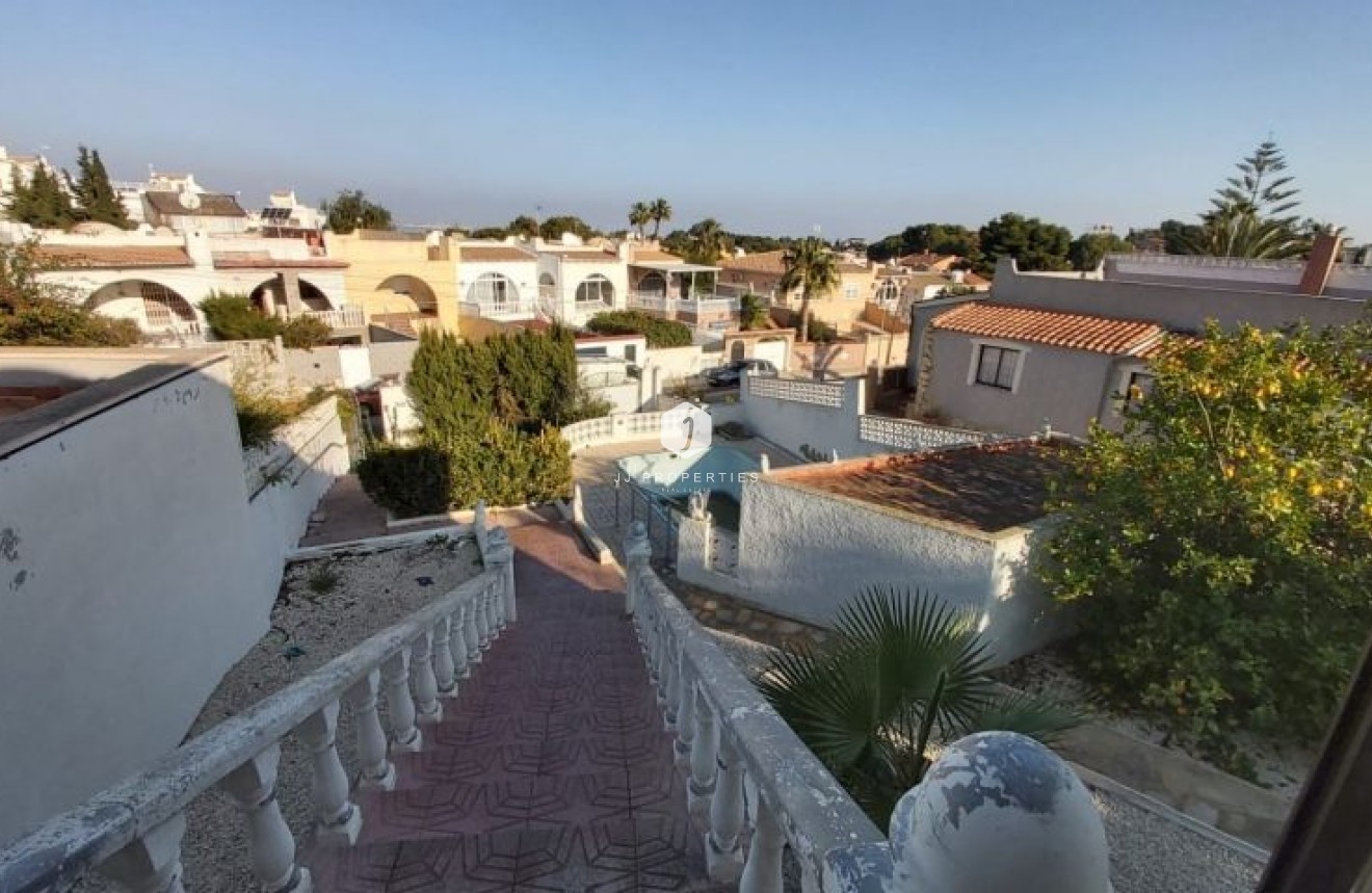 Segunda mano - Villa -
Torrevieja - Costa Blanca