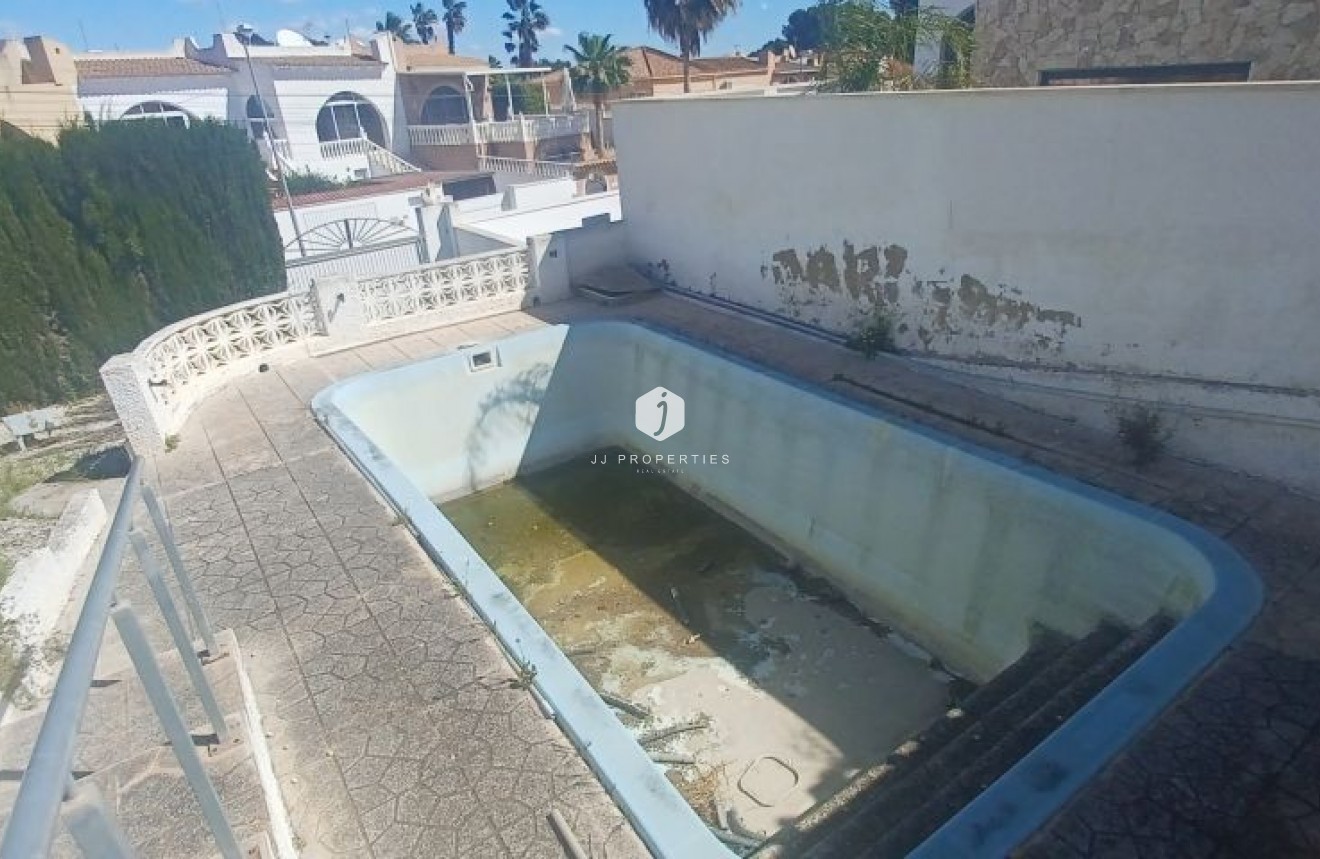 Segunda mano - Villa -
Torrevieja - Costa Blanca