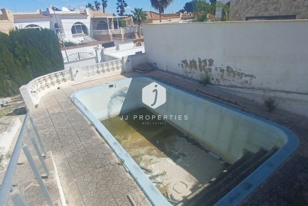 Segunda mano - Villa -
Torrevieja - Costa Blanca