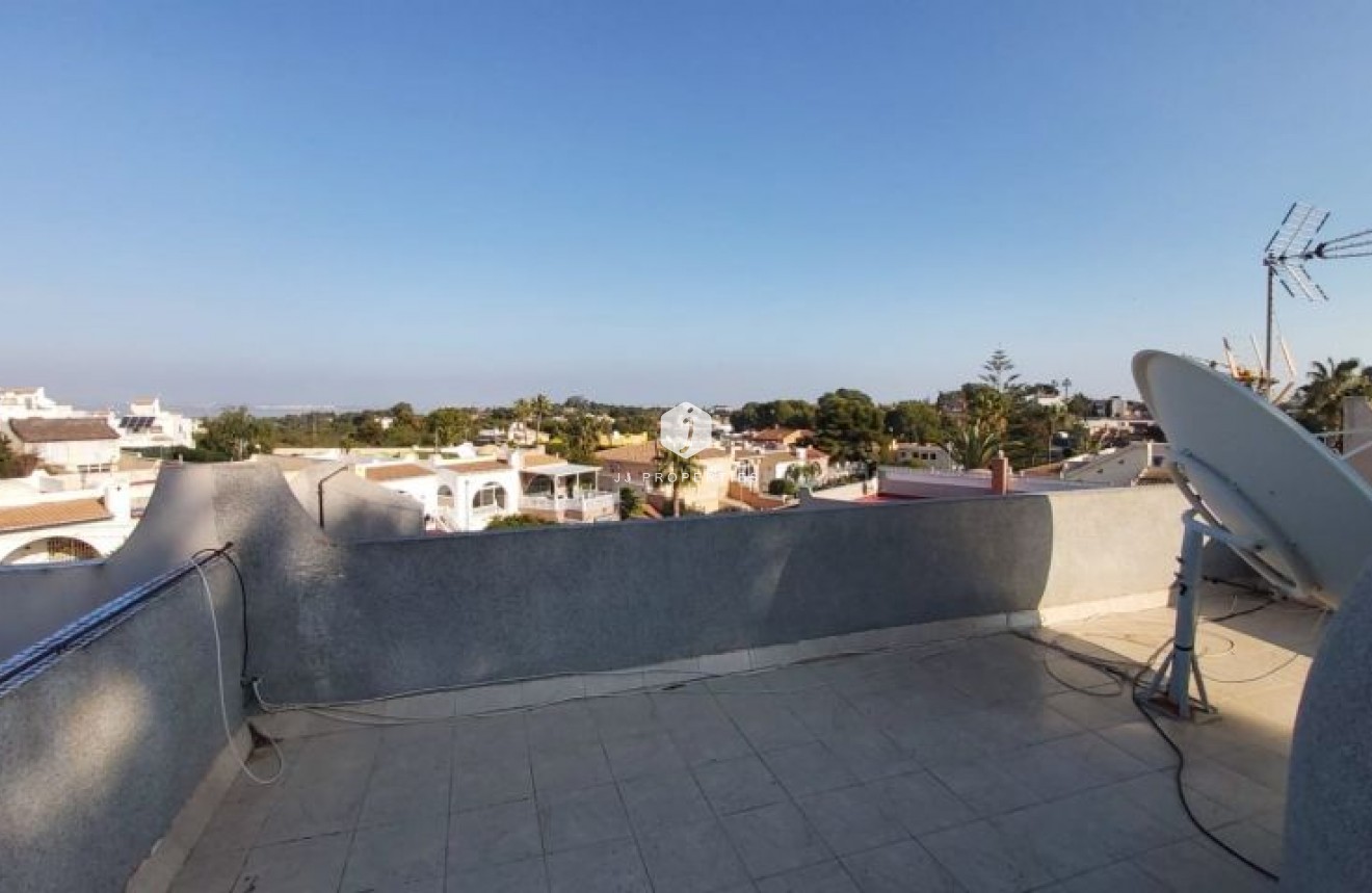 Segunda mano - Villa -
Torrevieja - Costa Blanca