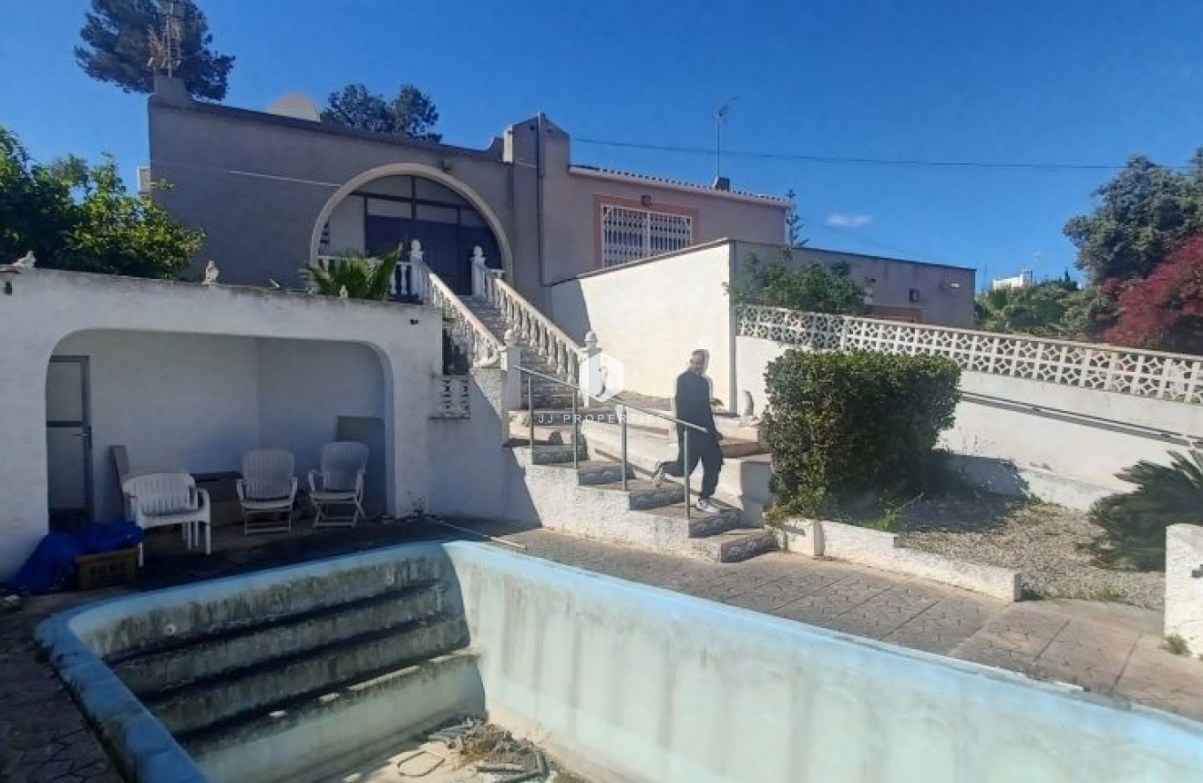 Segunda mano - Villa -
Torrevieja - Costa Blanca