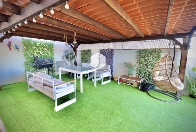 Segunda mano - Villa -
San Miguel de Salinas - Inland