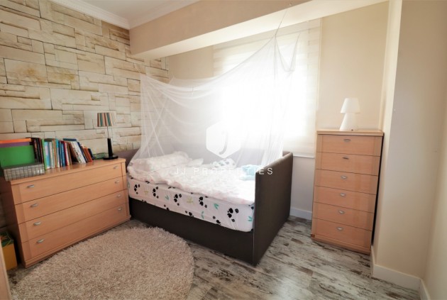 D'occasion - Attique -
Torrevieja - Costa Blanca