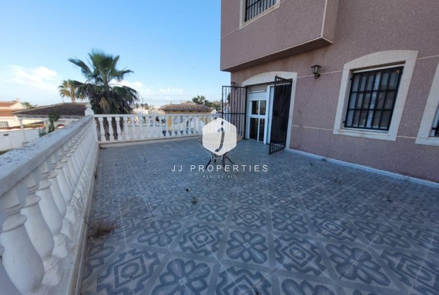 Segunda mano - Villa -
Ciudad Quesada - Costa Blanca