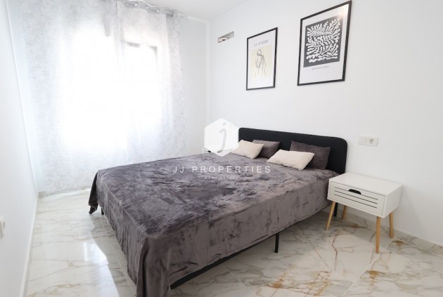 Resale - Chalet -
El Chaparral - Inland