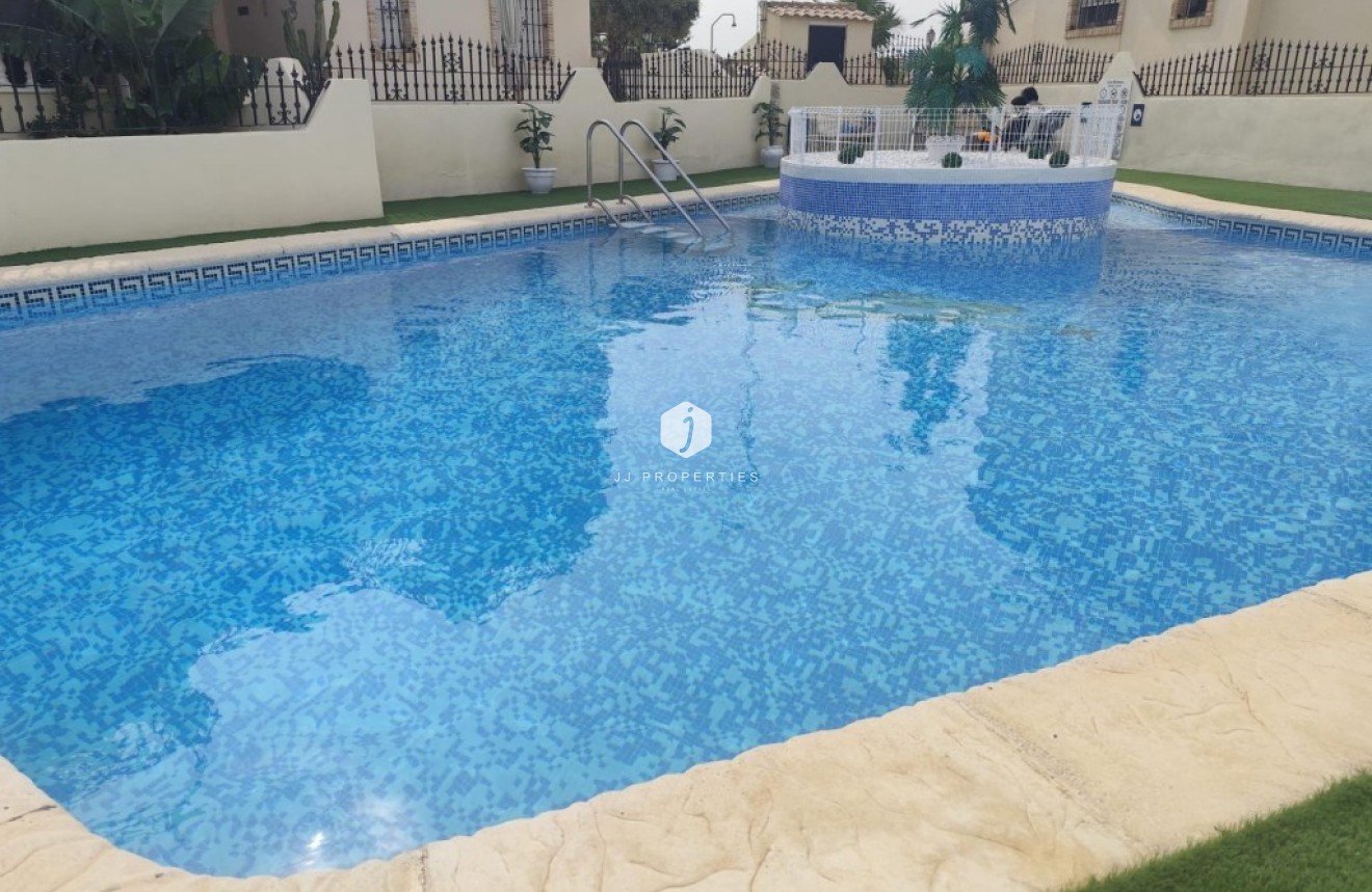 Segunda mano - Chalet -
Orihuela Costa - Costa Blanca