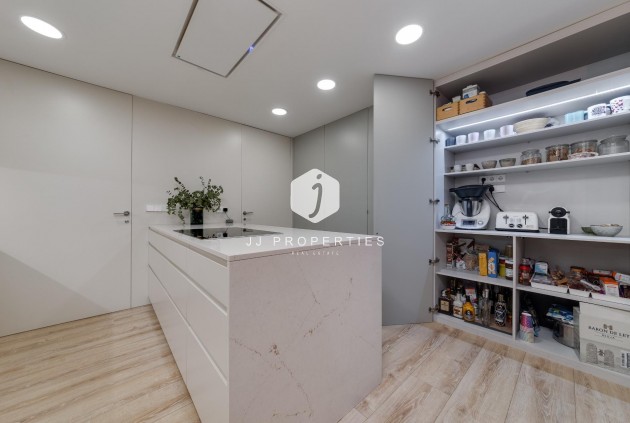 Segunda mano - Apartamento / piso -
Torrevieja - Playa del Cura