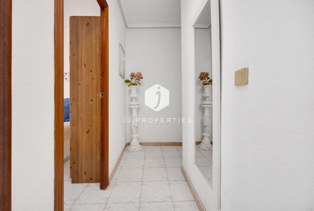 Segunda mano - Apartamento / piso -
Torrevieja - Estacion de autobuses