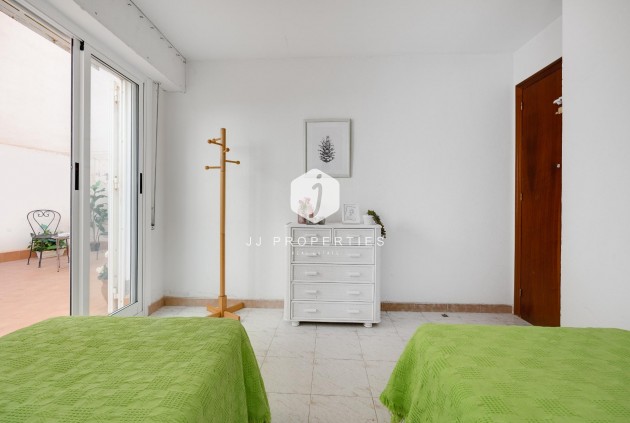 Segunda mano - Apartamento / piso -
Torrevieja - Estacion de autobuses