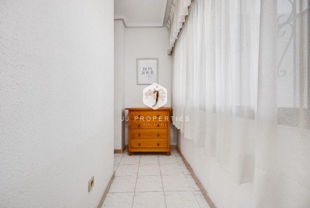Segunda mano - Apartamento / piso -
Torrevieja - Estacion de autobuses