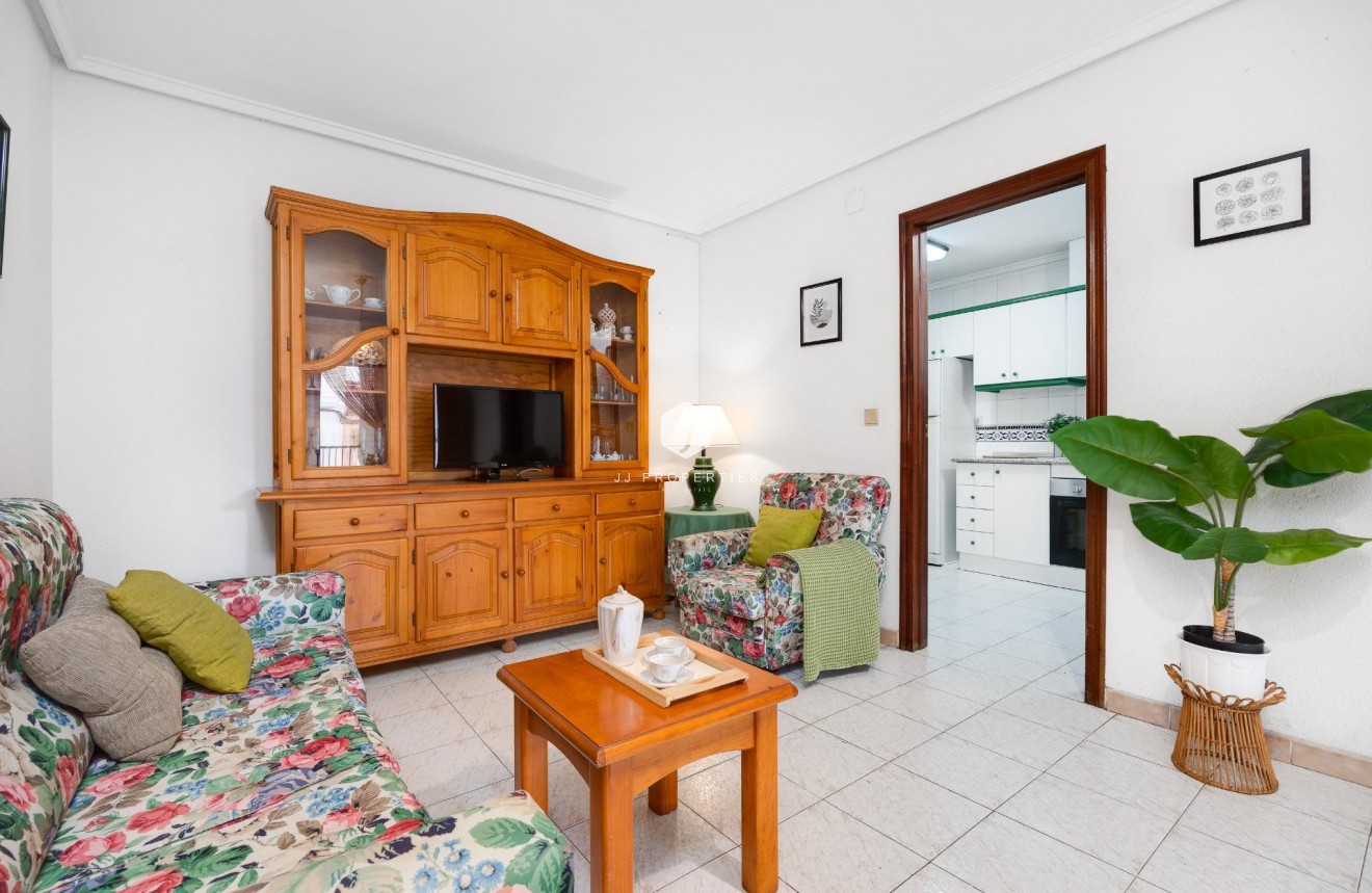 Segunda mano - Apartamento / piso -
Torrevieja - Estacion de autobuses