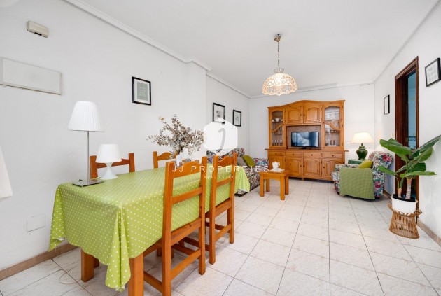 Segunda mano - Apartamento / piso -
Torrevieja - Estacion de autobuses