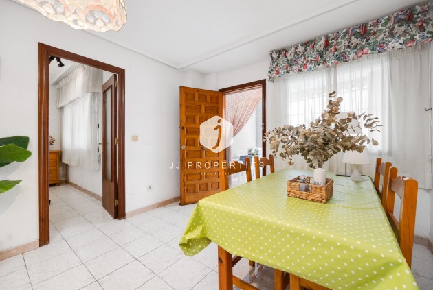 Segunda mano - Apartamento / piso -
Torrevieja - Estacion de autobuses