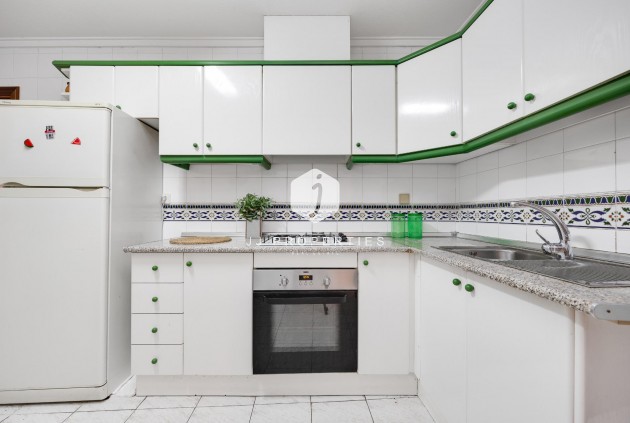 Segunda mano - Apartamento / piso -
Torrevieja - Estacion de autobuses