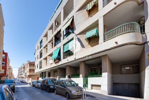 Segunda mano - Apartamento / piso -
Torrevieja - Estacion de autobuses