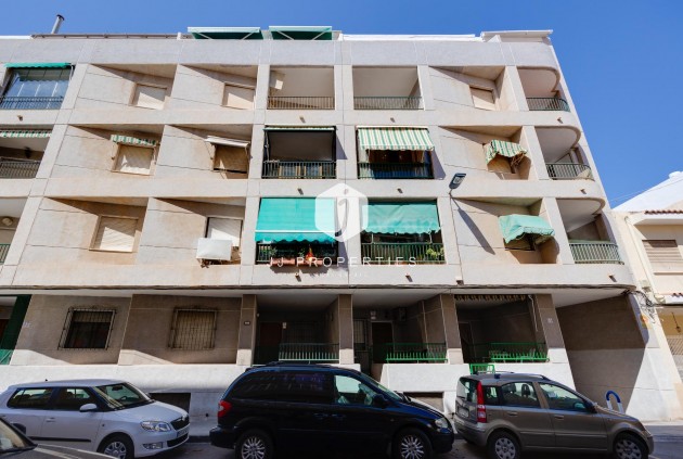 Segunda mano - Apartamento / piso -
Torrevieja - Estacion de autobuses