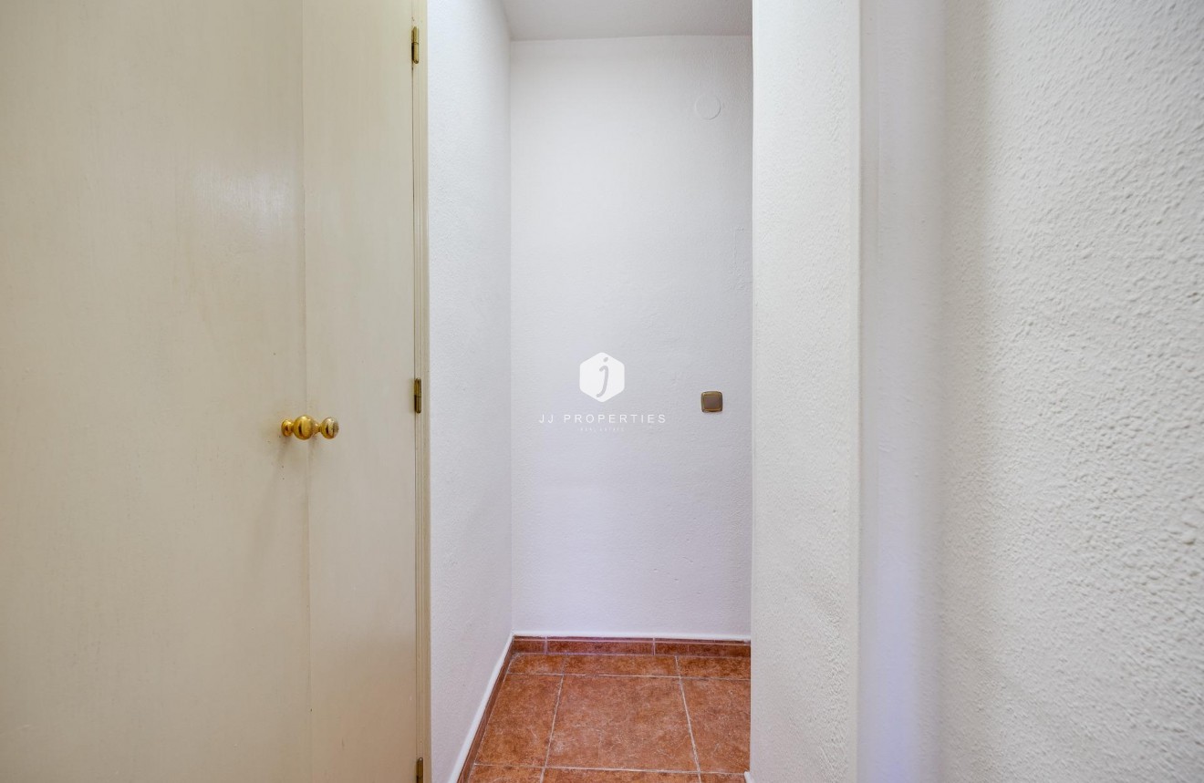 Segunda mano - Apartamento / piso -
Torrevieja - Playa de los Naufragos