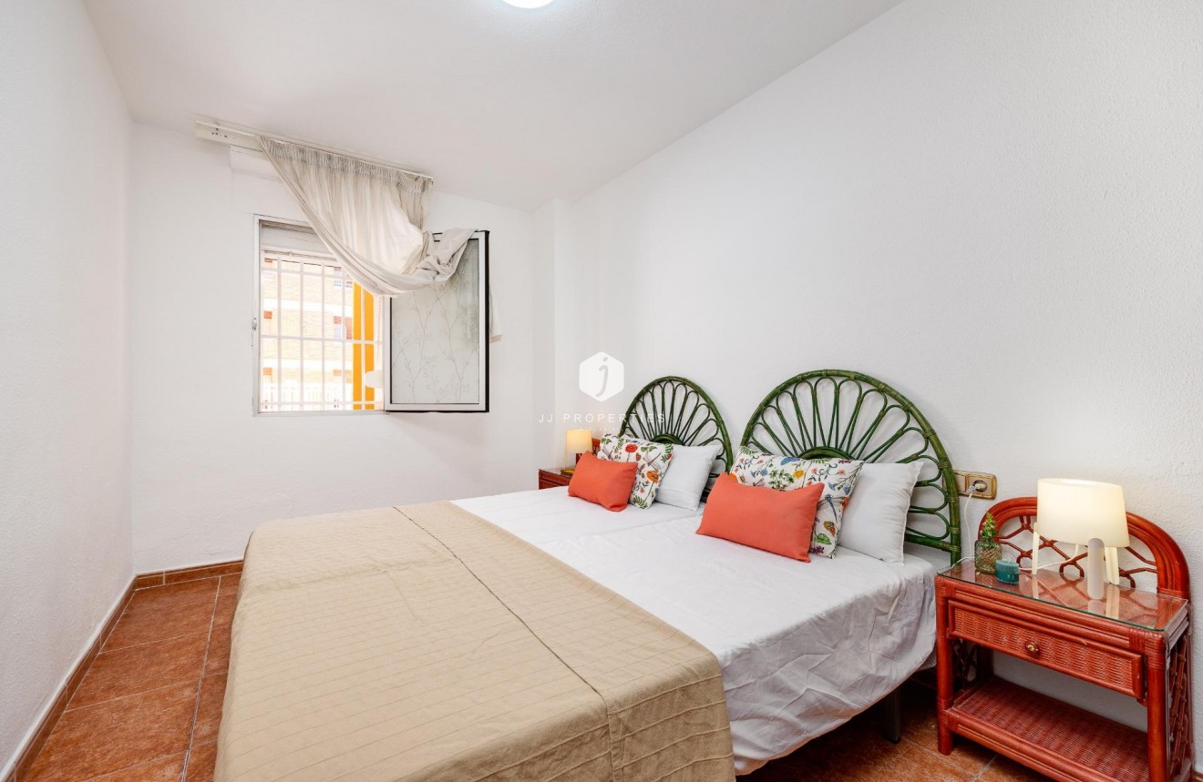 Segunda mano - Apartamento / piso -
Torrevieja - Playa de los Naufragos