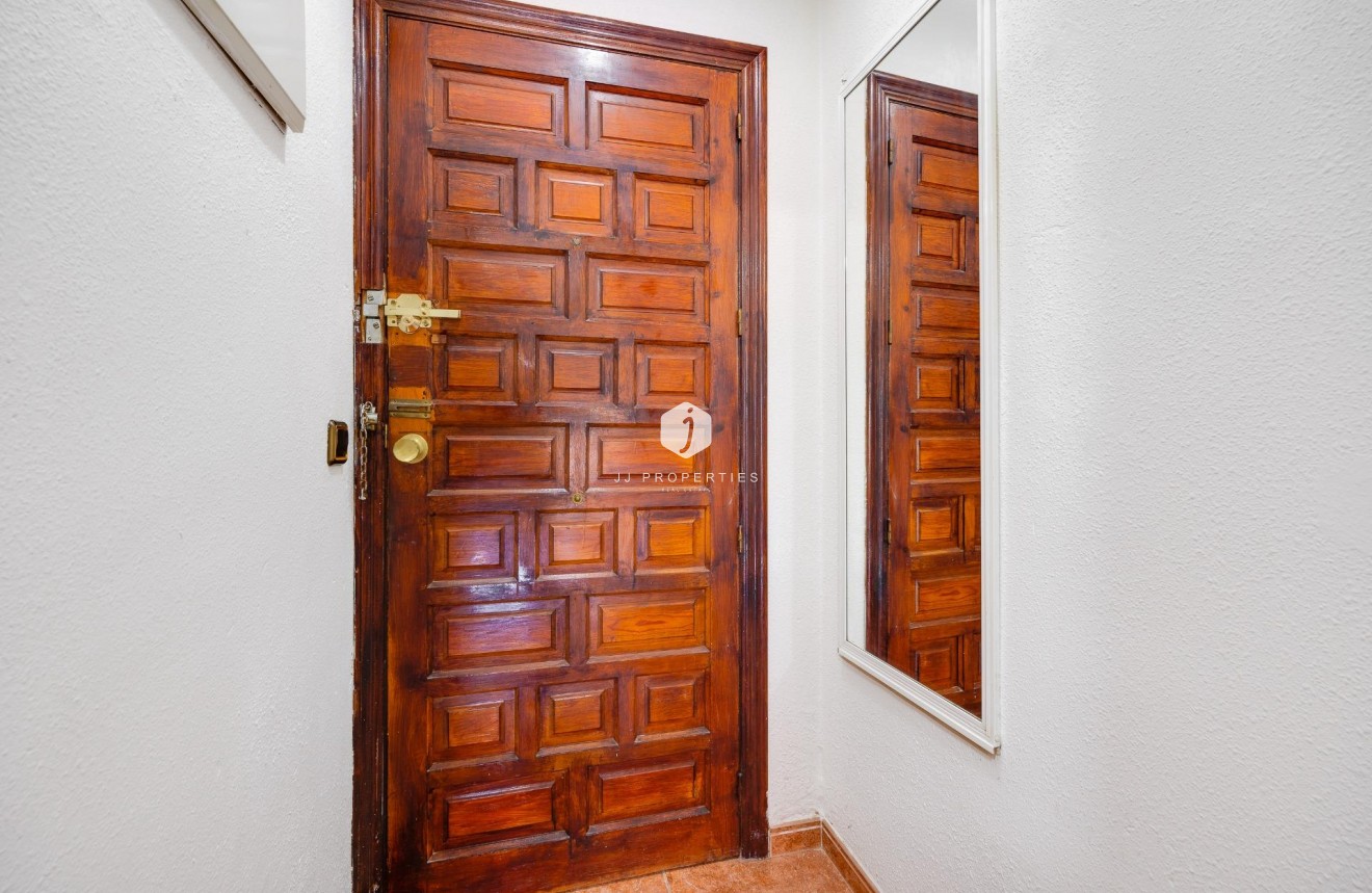 Segunda mano - Apartamento / piso -
Torrevieja - Playa de los Naufragos