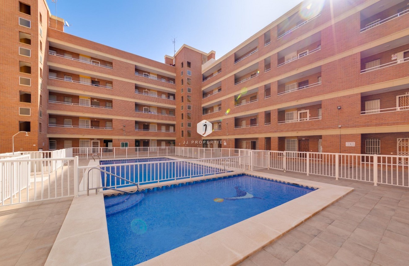 Segunda mano - Apartamento / piso -
Torrevieja - Playa de los Naufragos