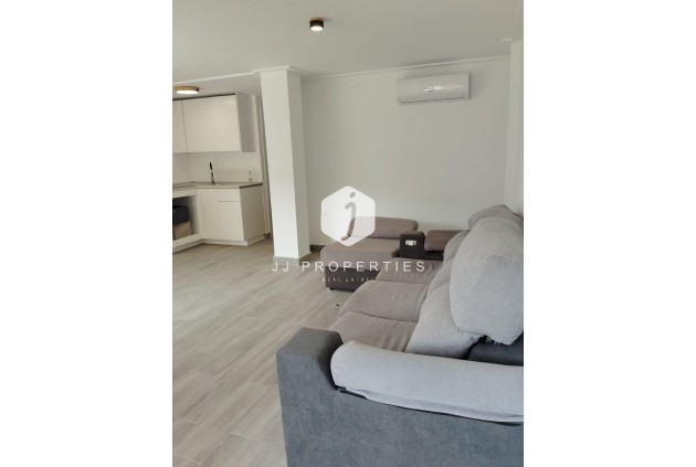 Segunda mano - Apartamento / piso -
Torrevieja - Centro