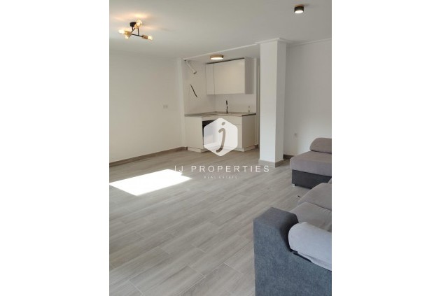 Segunda mano - Apartamento / piso -
Torrevieja - Centro