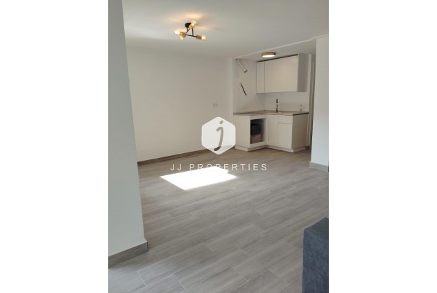 Segunda mano - Apartamento / piso -
Torrevieja - Centro