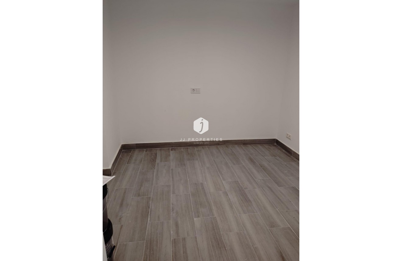 Segunda mano - Apartamento / piso -
Torrevieja - Centro