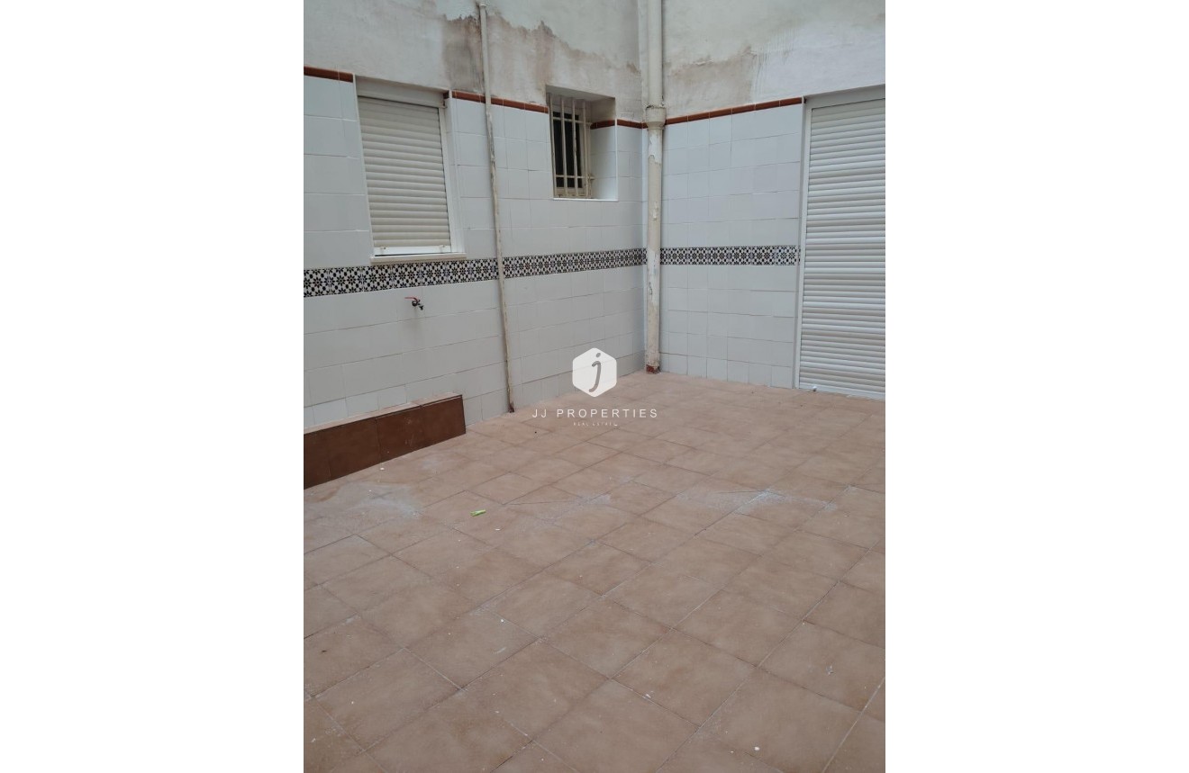 Segunda mano - Apartamento / piso -
Torrevieja - Centro