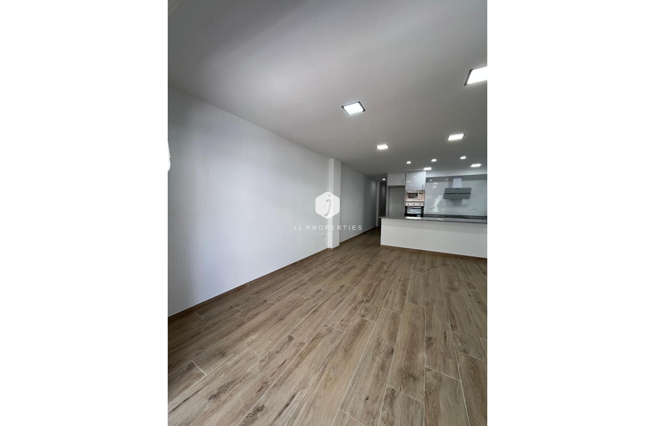 D'occasion - Appartement -
Torrevieja - La Mata