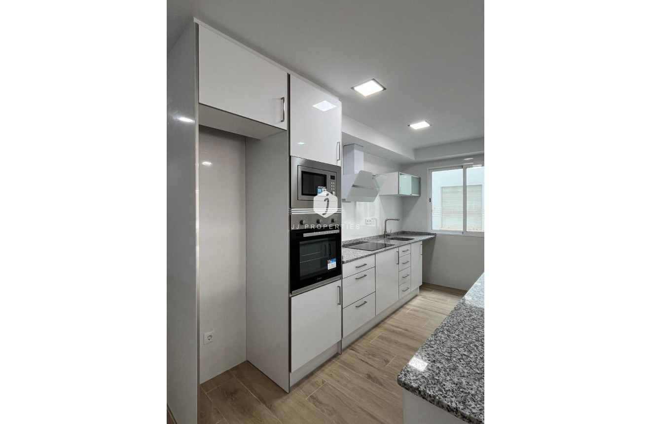 D'occasion - Appartement -
Torrevieja - La Mata