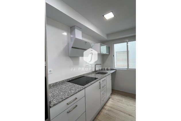 D'occasion - Appartement -
Torrevieja - La Mata