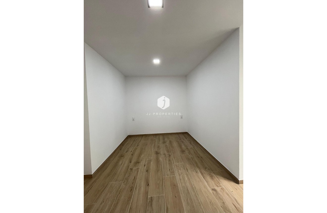 D'occasion - Appartement -
Torrevieja - La Mata