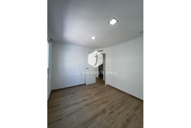 D'occasion - Appartement -
Torrevieja - La Mata