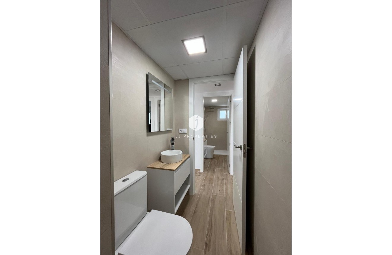 D'occasion - Appartement -
Torrevieja - La Mata