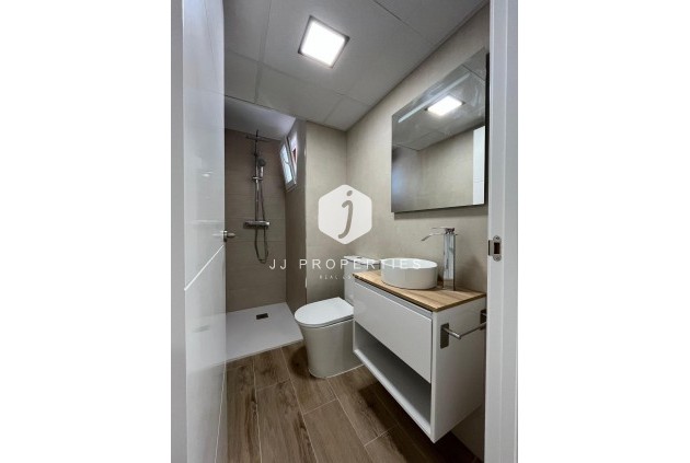 D'occasion - Appartement -
Torrevieja - La Mata