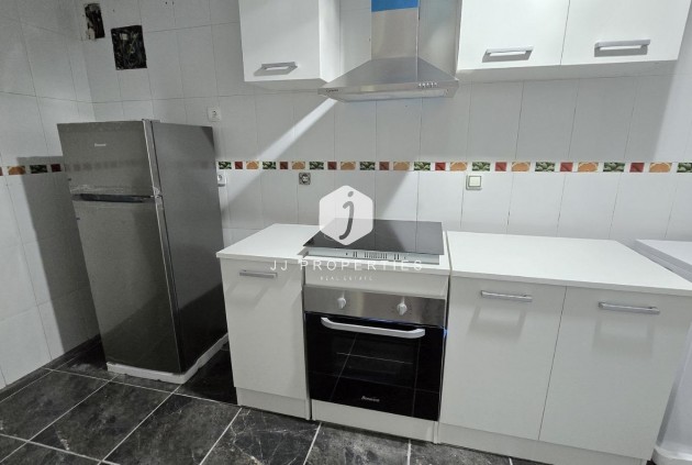 Segunda mano - Apartamento / piso -
Torrevieja - Centro - Muelle Pesquero